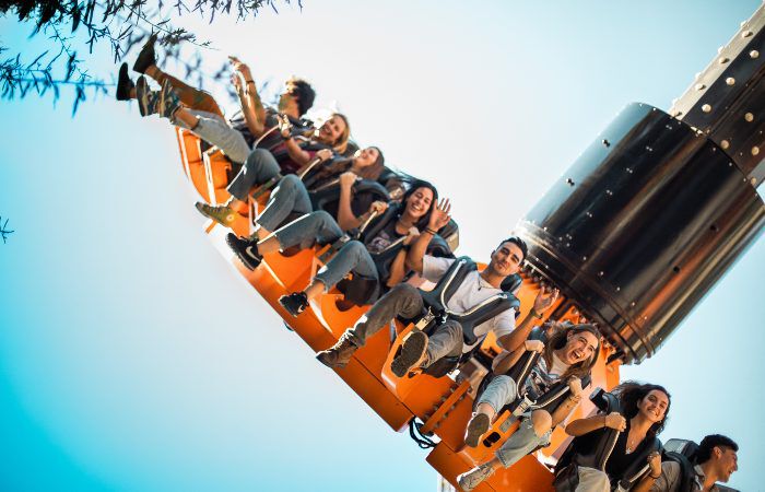 6 RECOMENDACIONES PARA VISITAR UN&nbsp;PARQUE DE DIVERSIONES&nbsp;EN VERANO