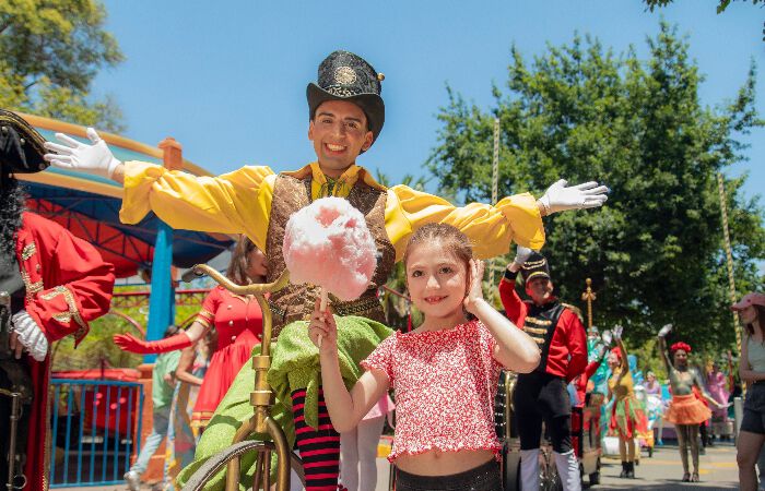 VACACIONES DE VERANO EN FANTASILANDIA: DESFILE, MAGIA Y ENTRETENCI&Oacute;N