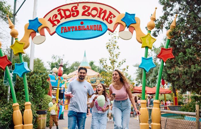 47 A&Ntilde;OS DE FANTASILANDIA: EL MEJOR PARQUE DE DIVERSIONES EN CHILE