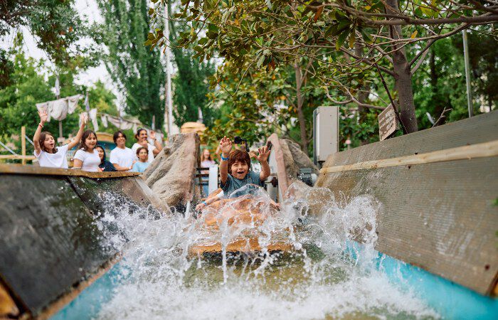 &iquest;VACACIONES DE VERANO&nbsp;CON NI&Ntilde;OS EN SANTIAGO? 6 JUEGOS DE AGUA EN FANTASILANDIA