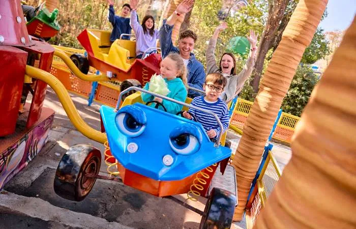JUEGOS PARA NI&Ntilde;OS EN FANTASILANDIA SEG&Uacute;N EDAD Y ESTATURA